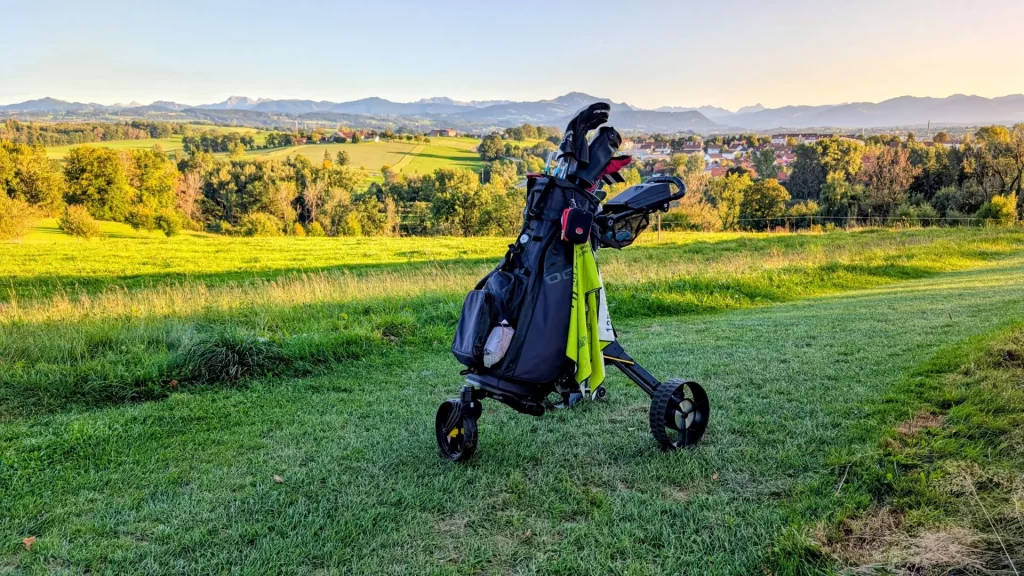 Cybercart von Alphard mit Allgäueralpen im Hintergrund