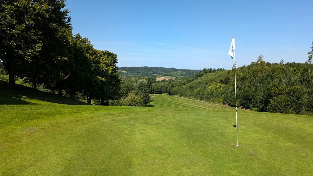 golfplatz lederbach